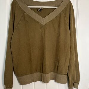 Universal Thread Olive V-Neck Sweater